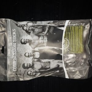 Compression Socks (2 pairs)